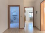 DIELE OG LINKS - ***GROSSZÜGIG – 1-3 FAMILIENHAUS – FREISTEHEND – HALLENBAD***