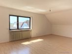 WOHNEN/SCHLAFEN OG LINKS - ***GROSSZÜGIG – 1-3 FAMILIENHAUS – FREISTEHEND – HALLENBAD***